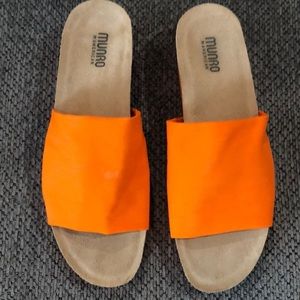 Munro American slides. Size 11N